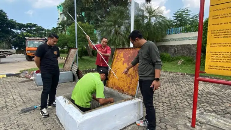 Cegah Praktik Kecurangan Polisi Periksa Sejumlah SPBU di Lampung