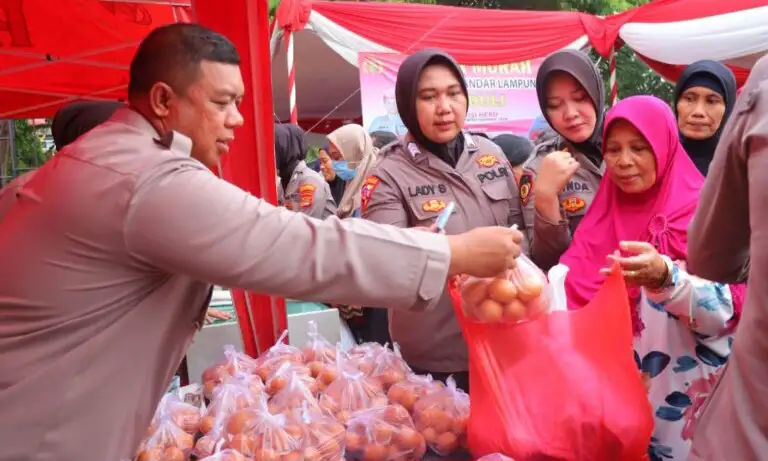 Jelang Lebaran Polresta Bandar Lampung Gelar Pasar Murah