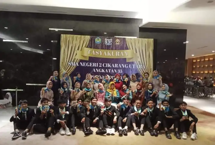 Kepala SMA Negeri 2 Cikarang Utara, Diduga Melakukan Kebohongan dan Melanggar Surat Edaran